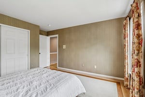 Glendevon Dr-S1707-039.jpg