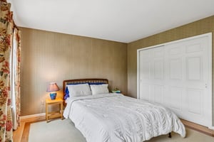 Glendevon Dr-S1707-040.jpg