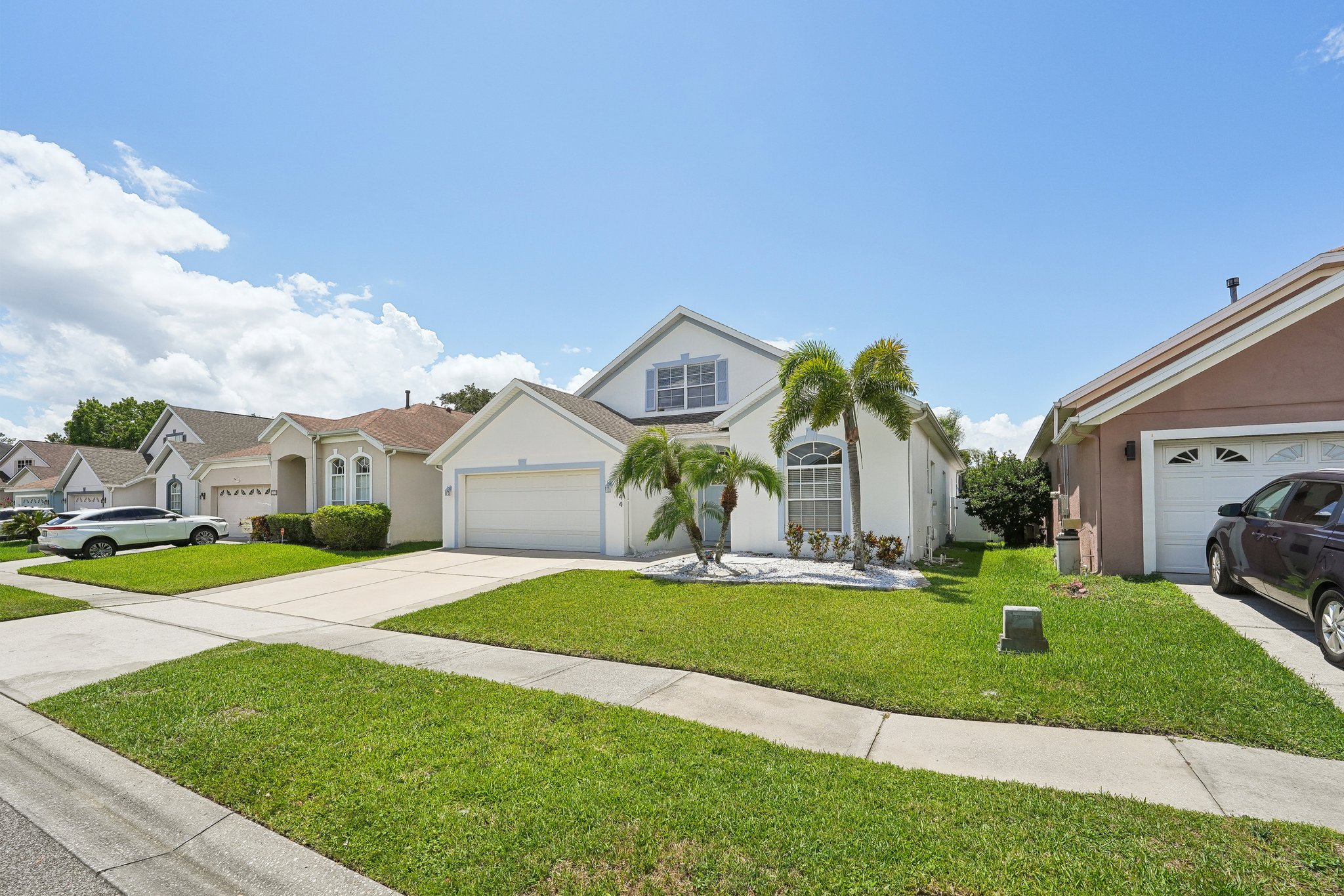 Royal Saint George Dr-003.jpg