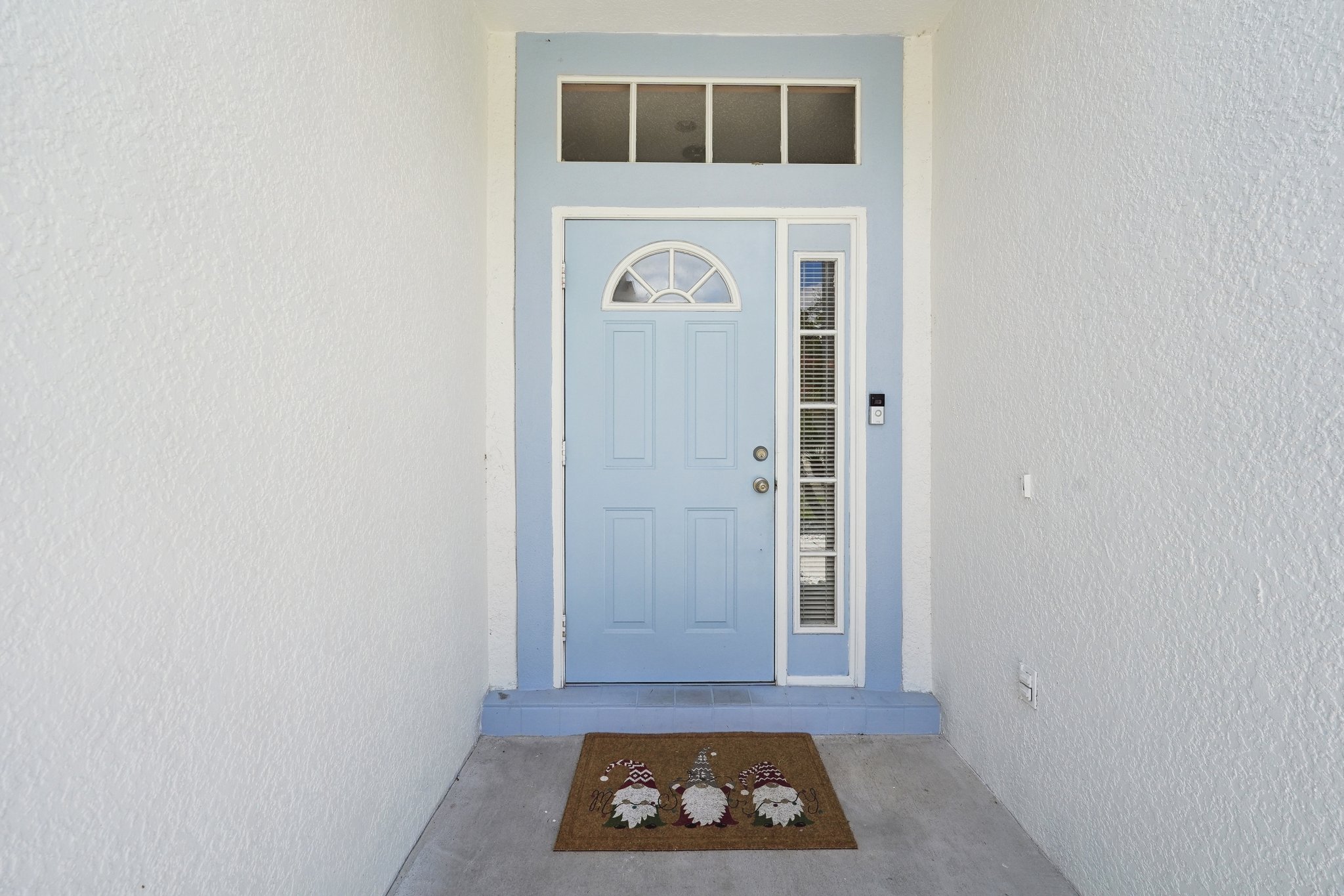 Royal Saint George Dr-004.jpg