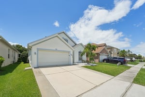 Royal Saint George Dr-002.jpg