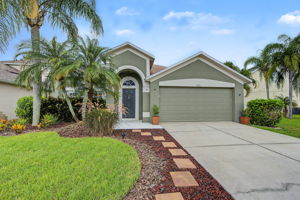 Front Exterior11