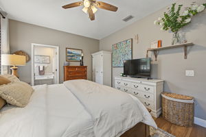Primary Bedroom1b