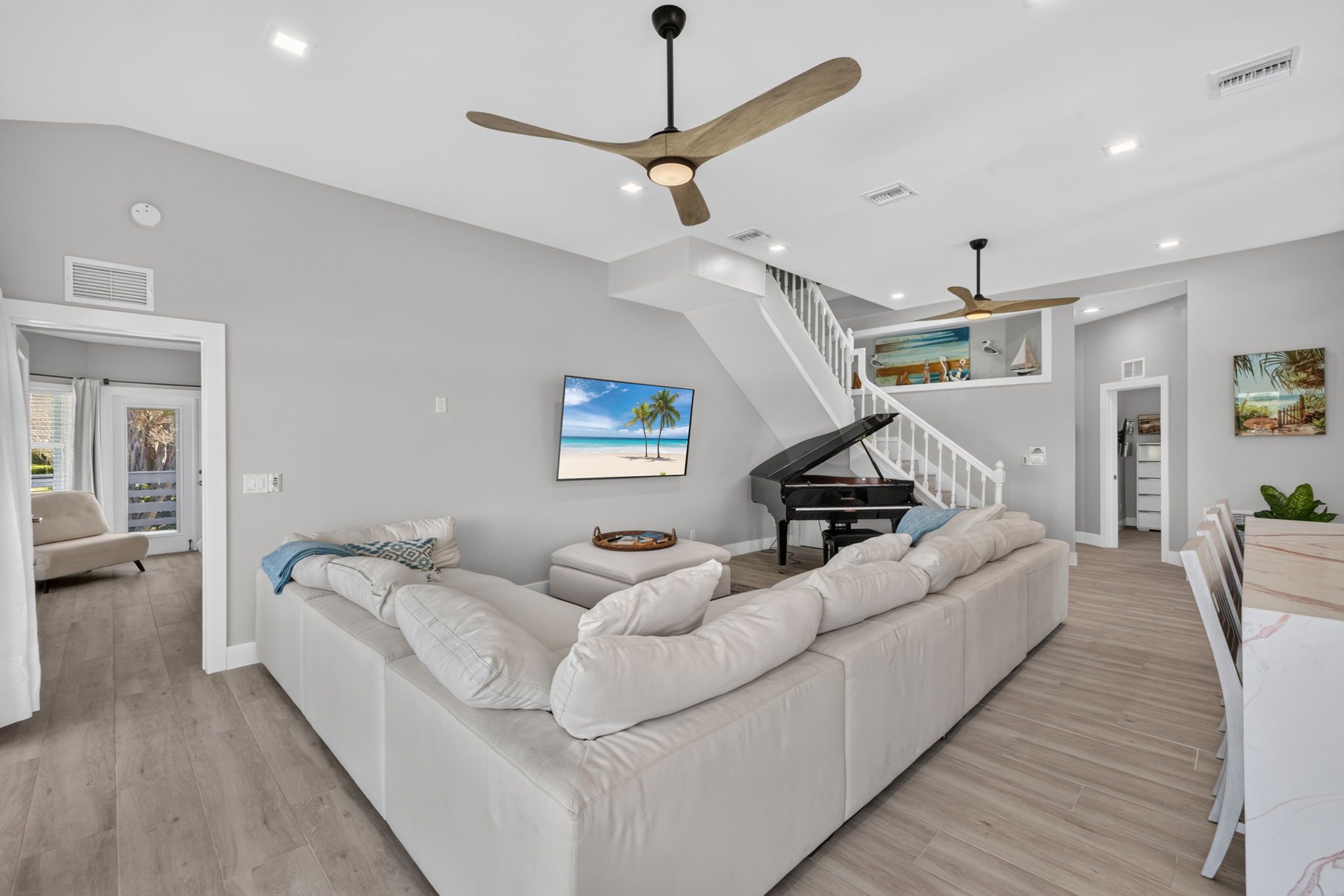 Living Room 1 of 4