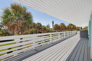 Balcony 2 of 7