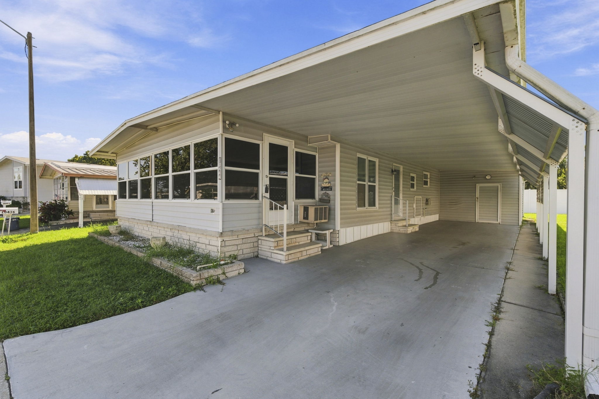 Exteriors (2)