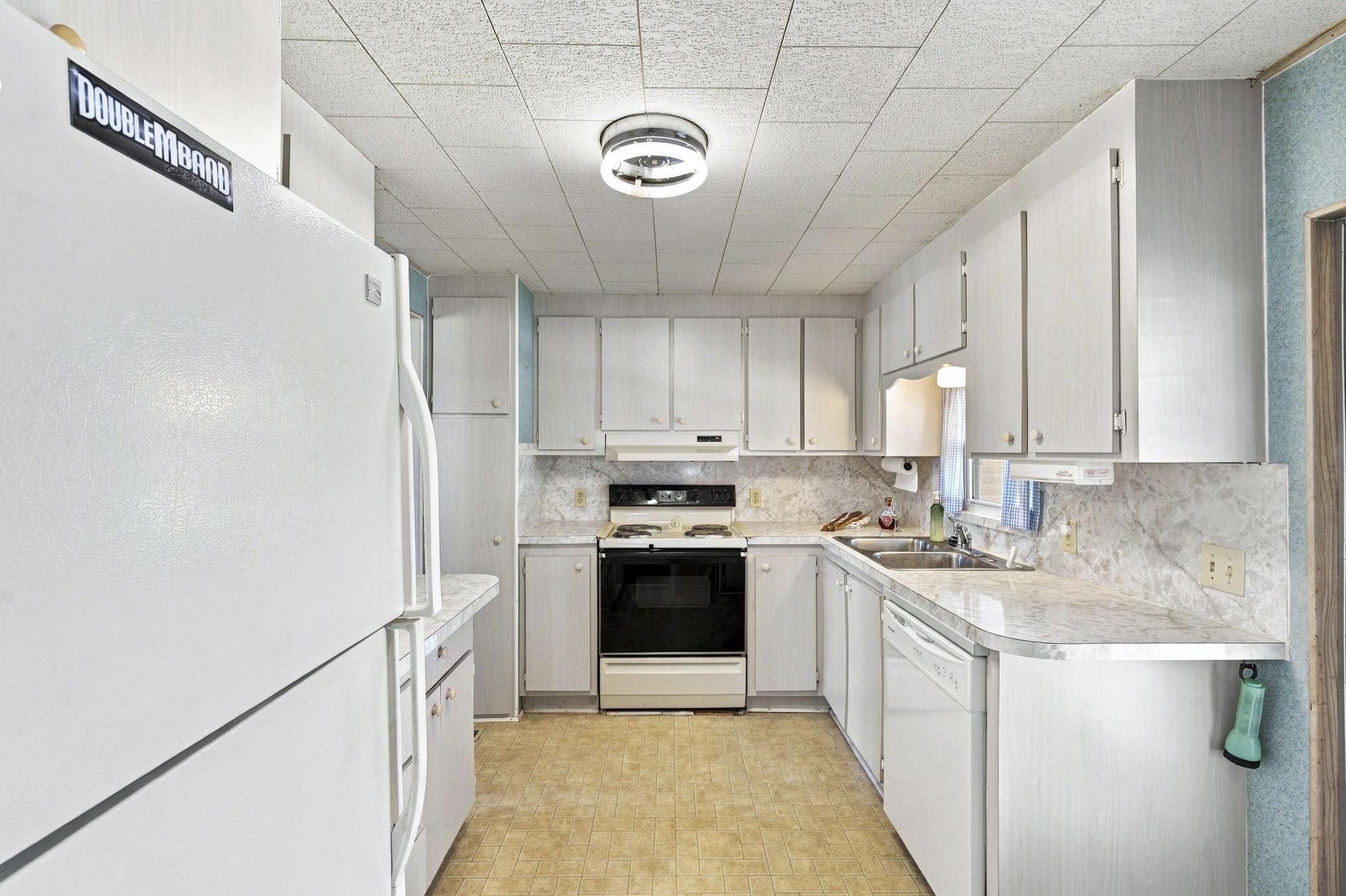 Interiors (7)