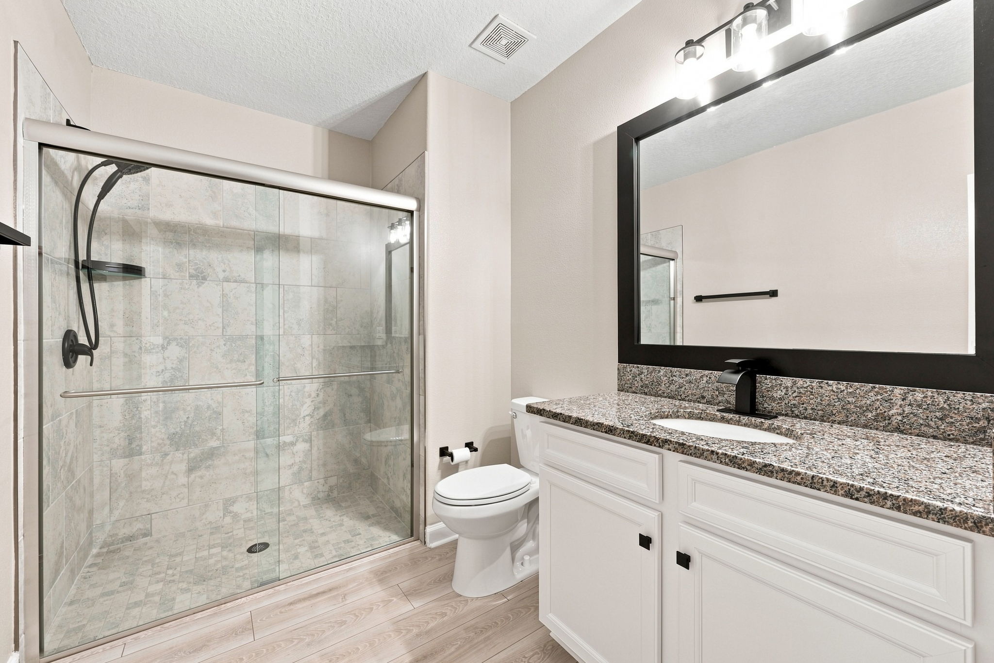 Bathroom2