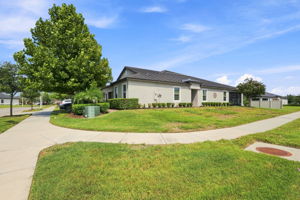 Front Exterior3