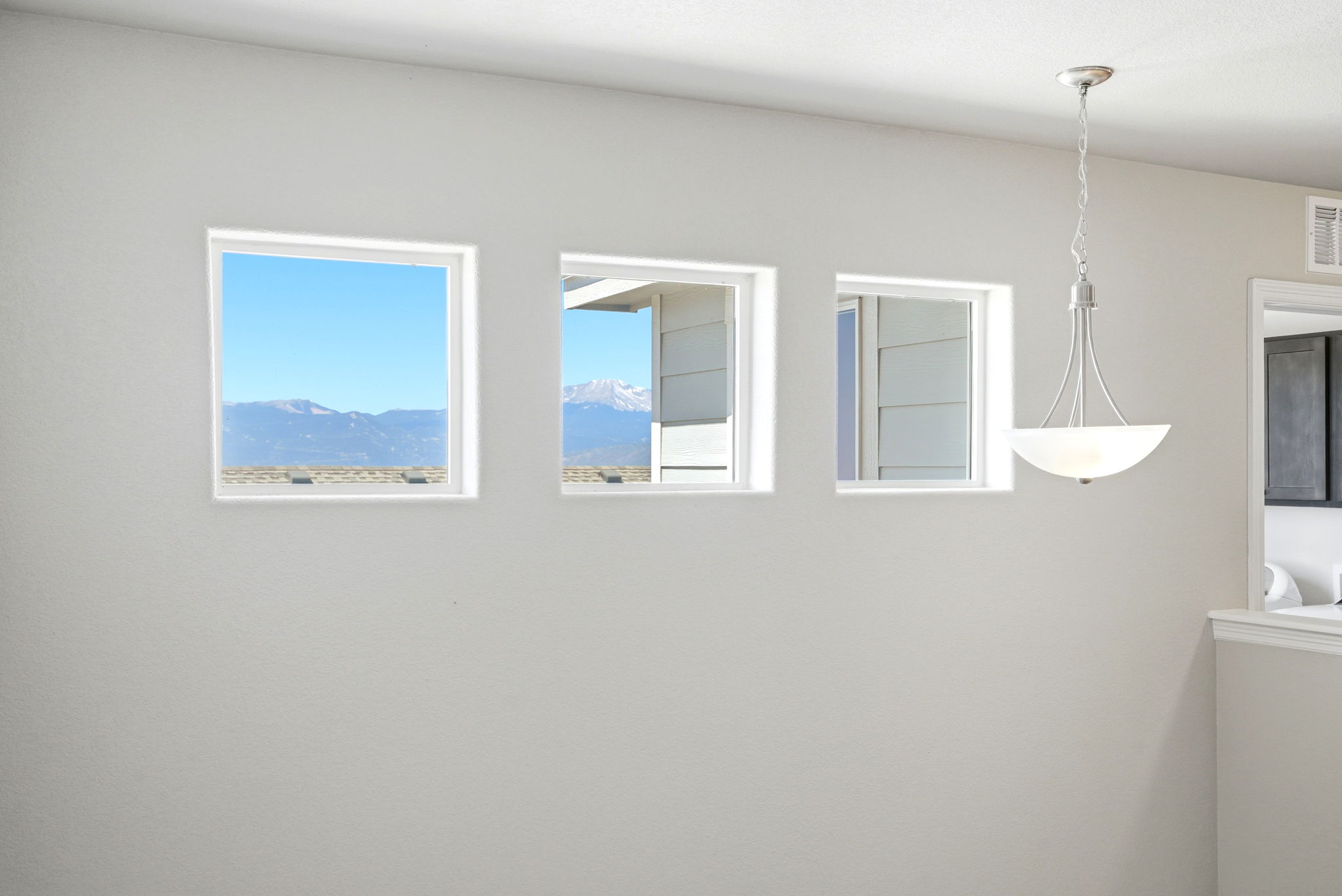  Photo 34