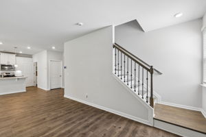  Photo 30