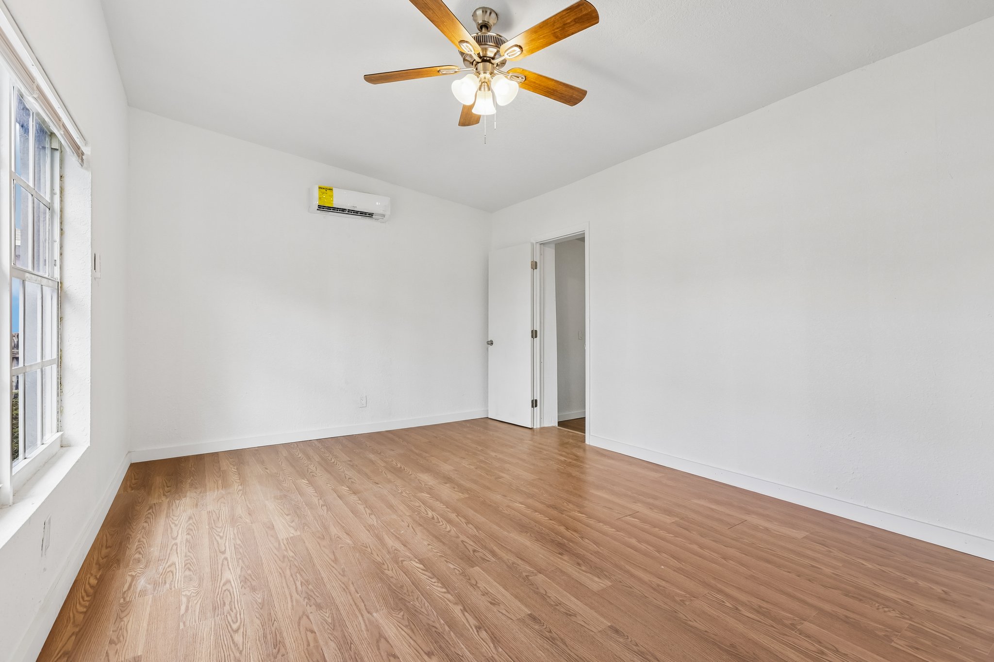 NW 115th St-S2605-012.jpg