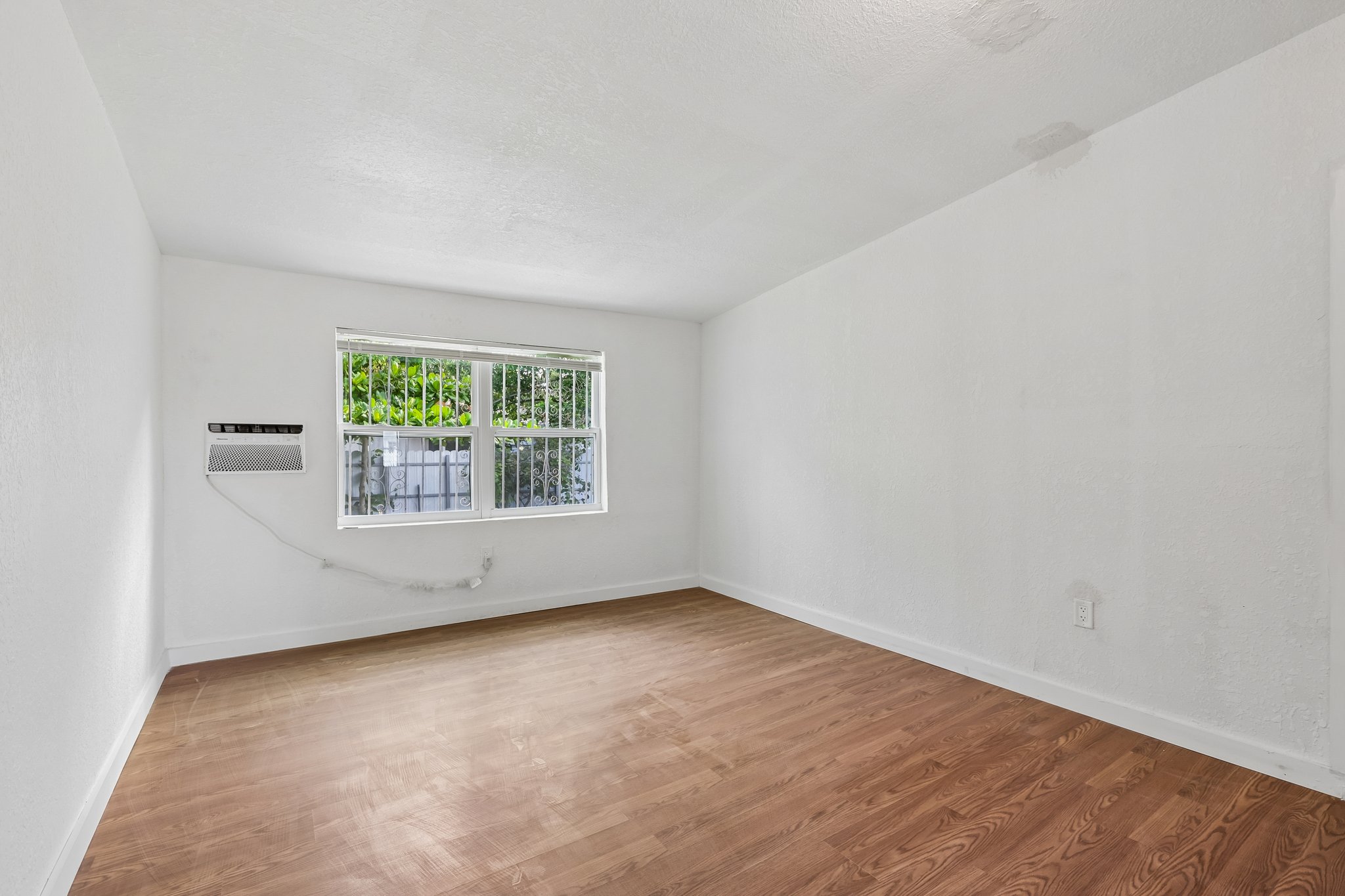 NW 115th St-S2605-030.jpg
