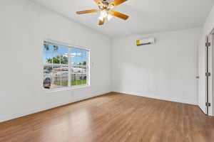 NW 115th St-S2605-011.jpg