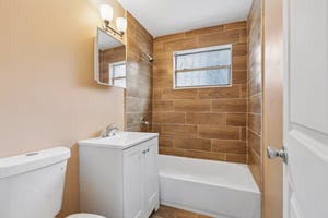 NW 115th St-S2605-025.jpg