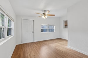 NW 115th St-S2605-029.jpg
