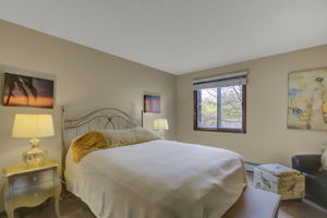  10451 Greenbrier Road #113, Minnetonka, MN 55305, US Photo 9