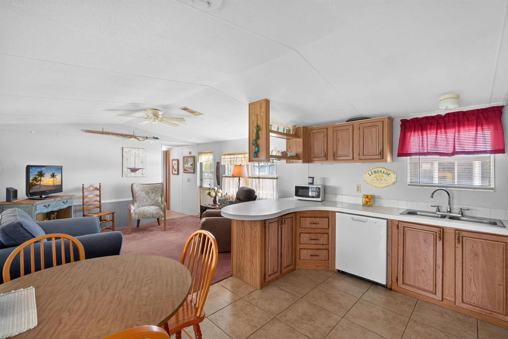 Kitchen 2 of 2