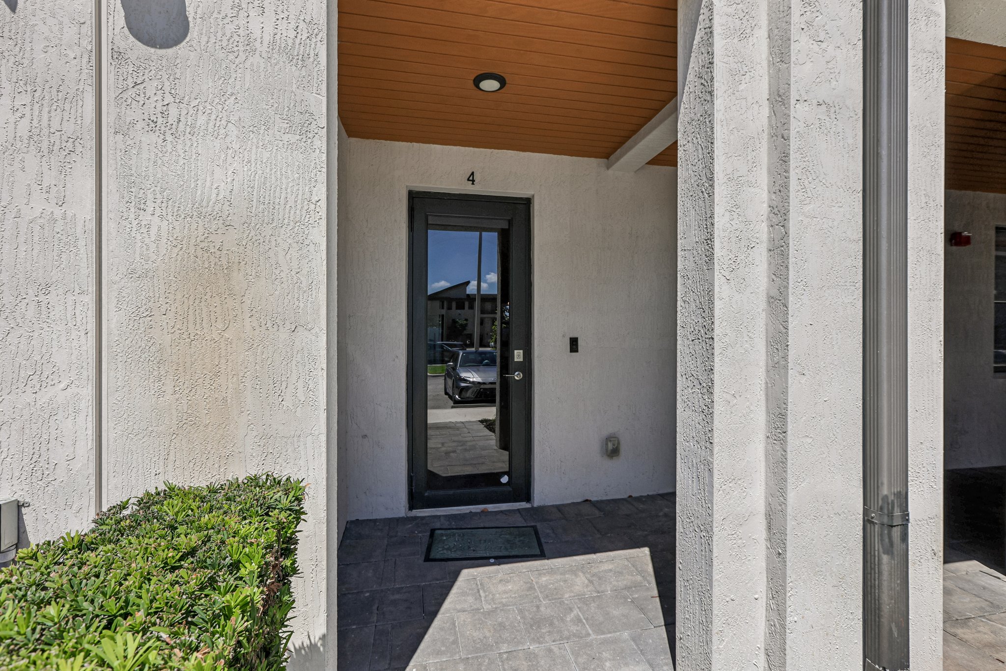 NW 82nd St-S2804-002.jpg