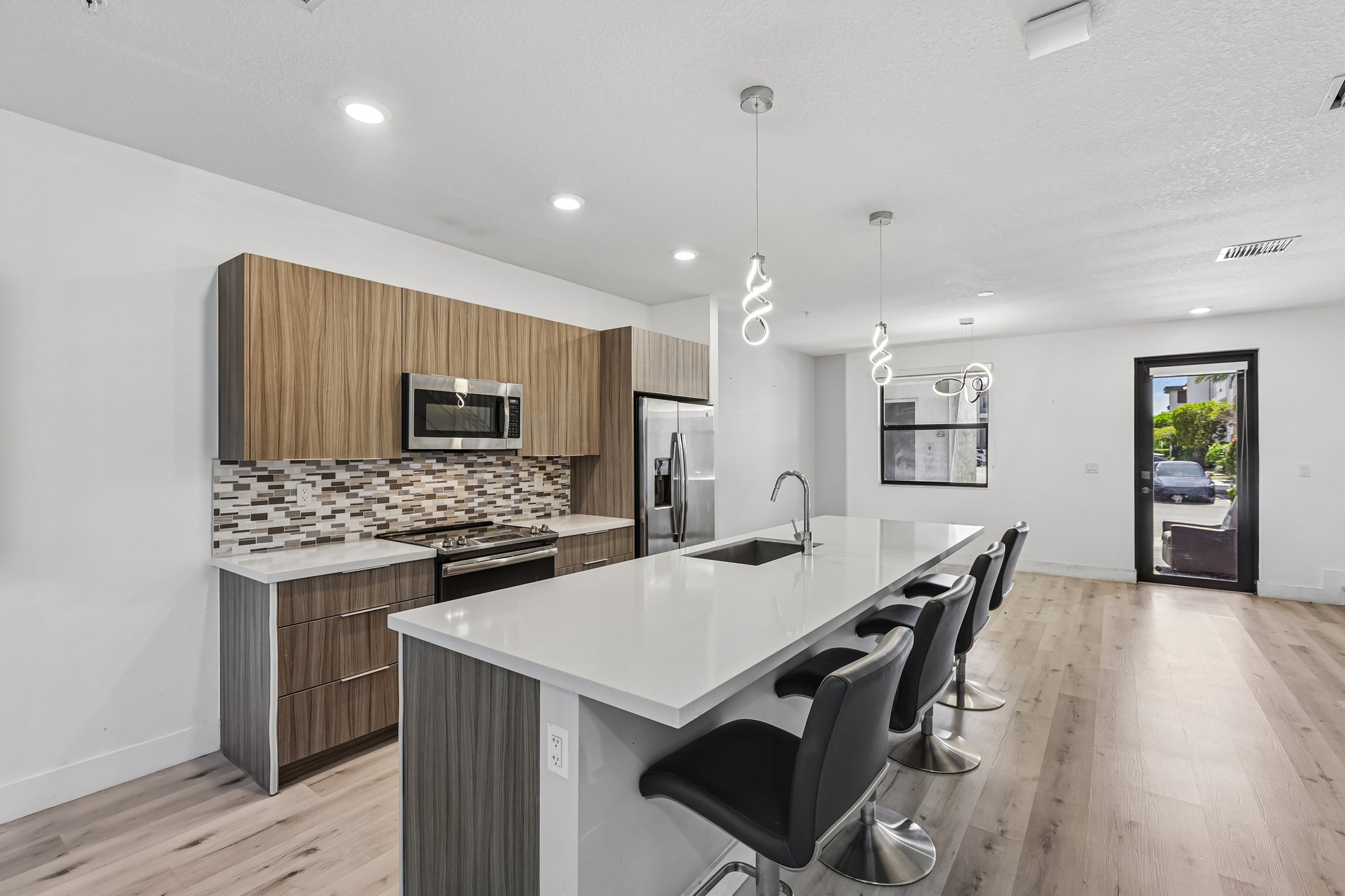 NW 82nd St-S2804-012.jpg