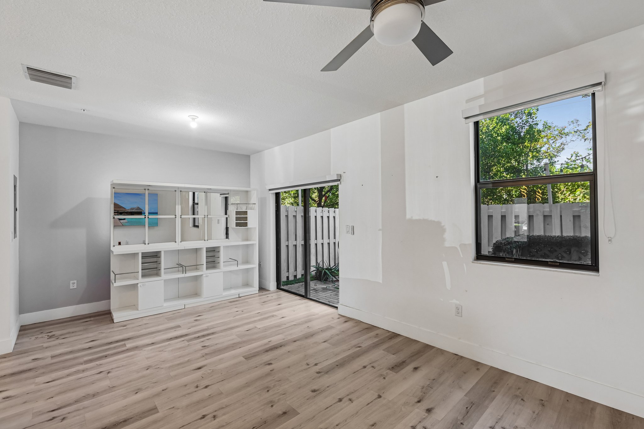 NW 82nd St-S2804-016.jpg