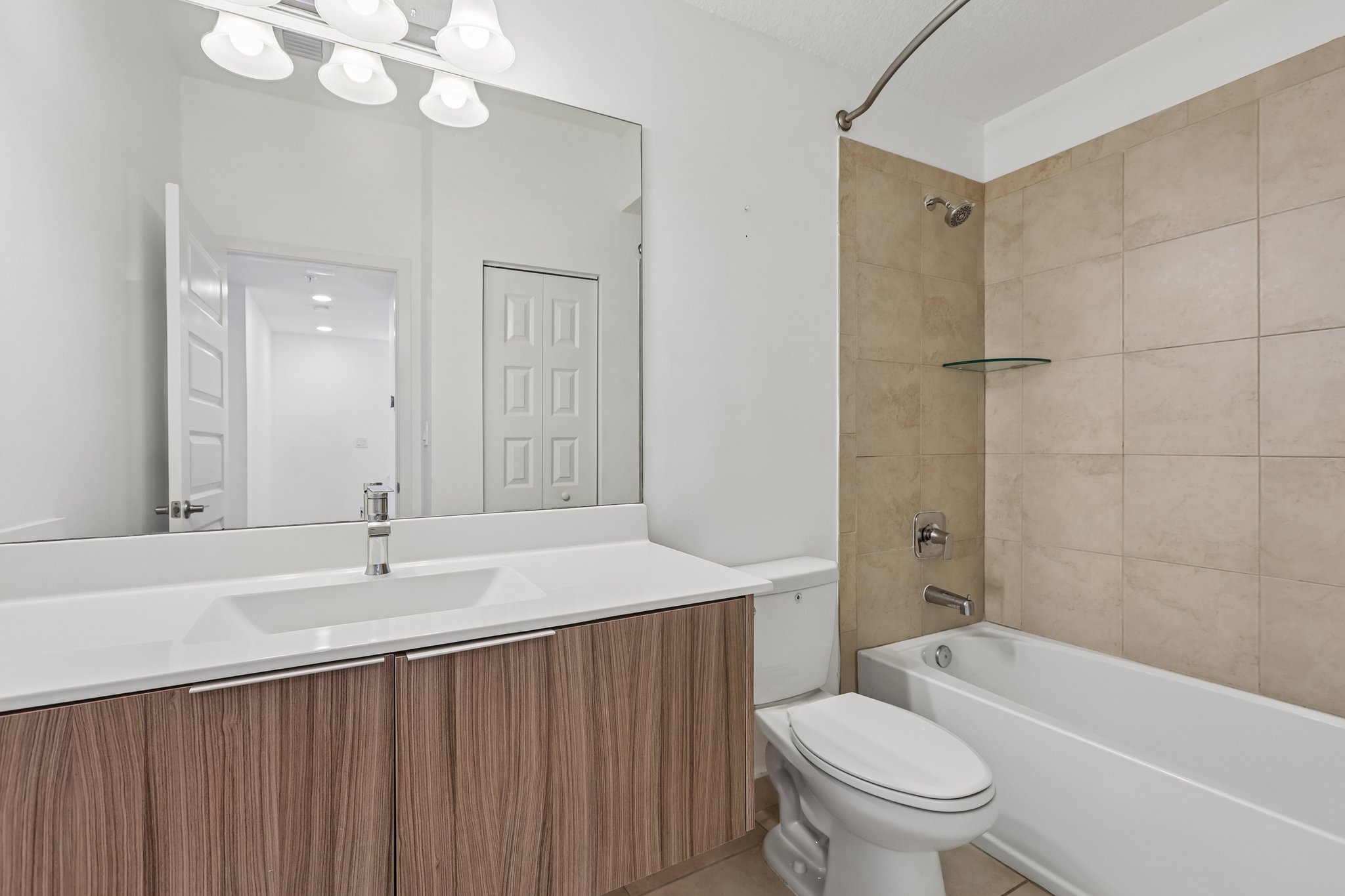NW 82nd St-S2804-033.jpg