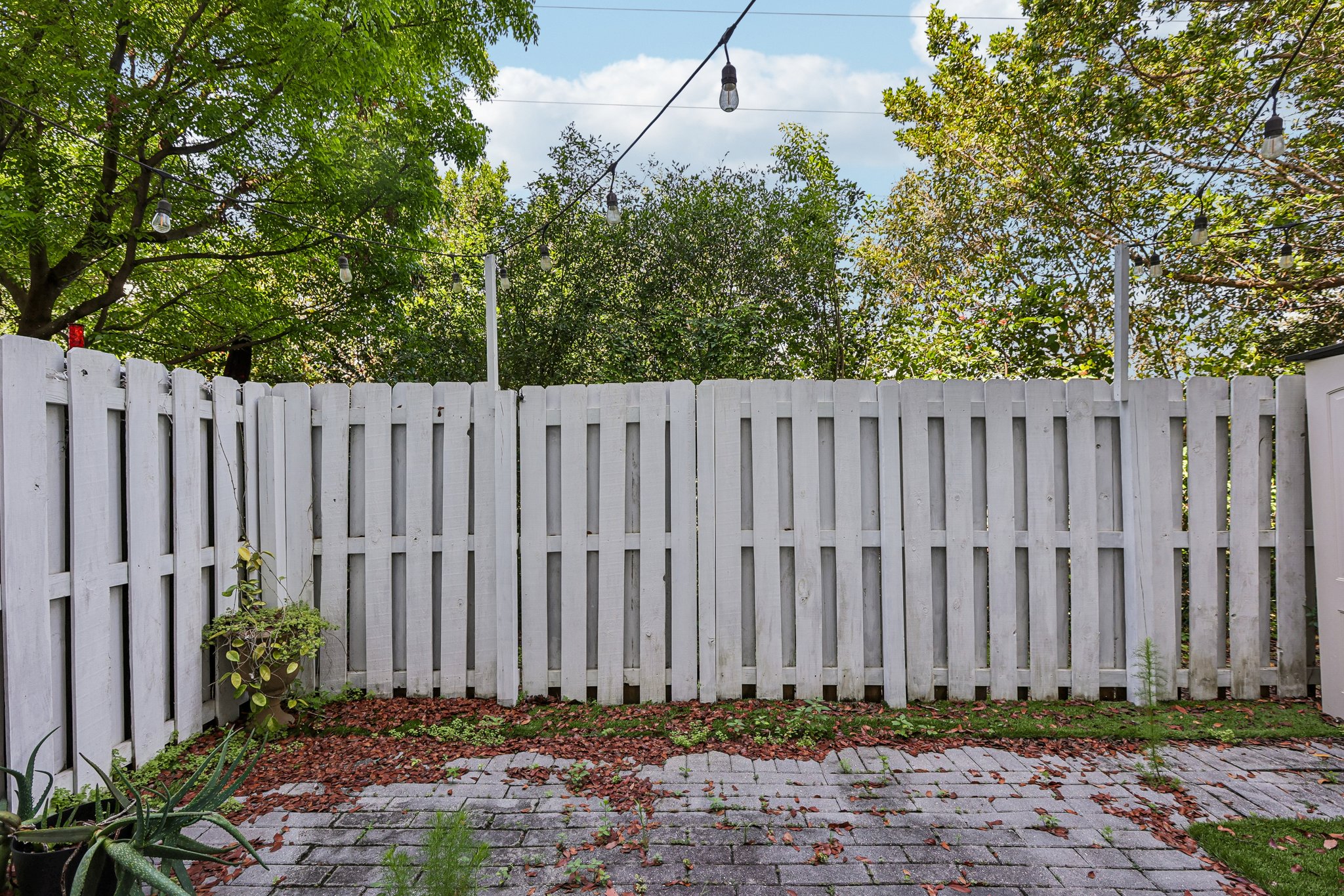 NW 82nd St-S2804-036.jpg
