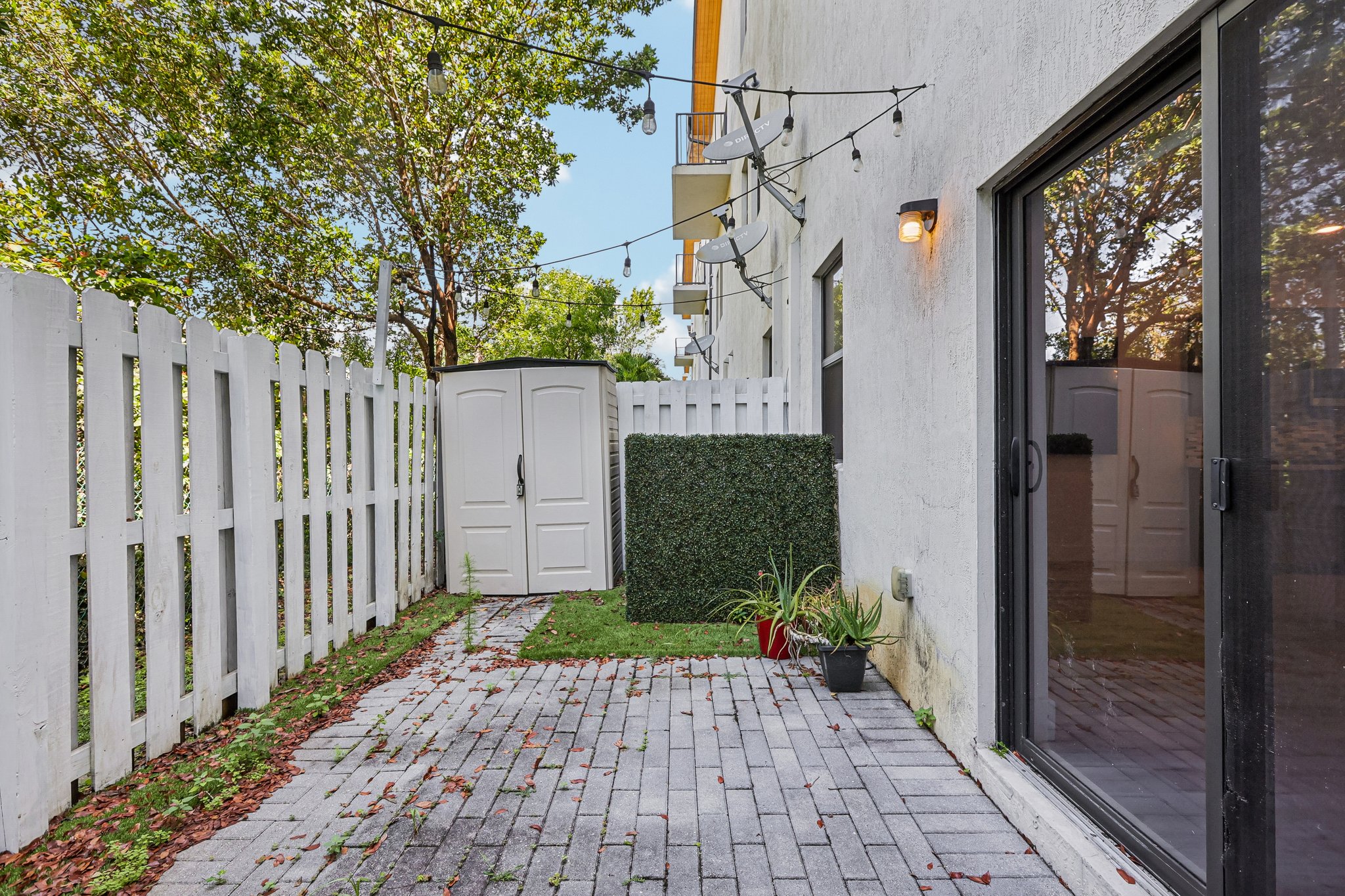 NW 82nd St-S2804-037.jpg