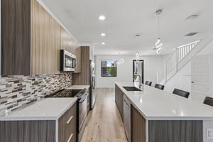 NW 82nd St-S2804-013.jpg