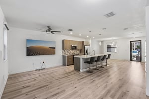 NW 82nd St-S2804-015.jpg