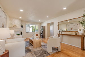011_ 10458 Lockwood Dr