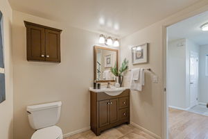 049_ 10458 Lockwood Dr