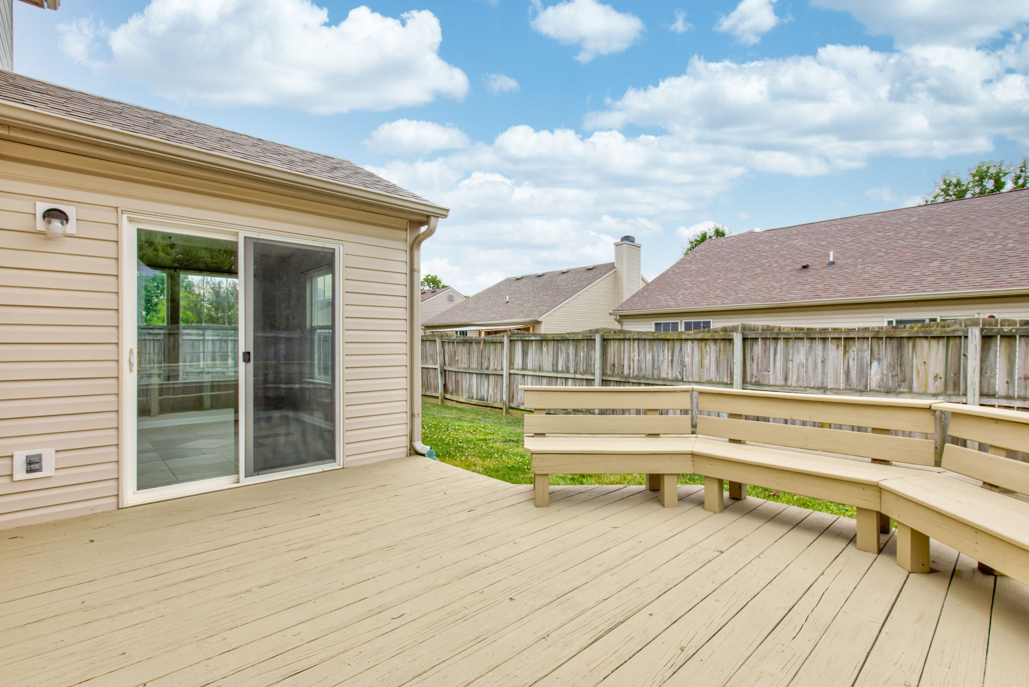  Photo 69