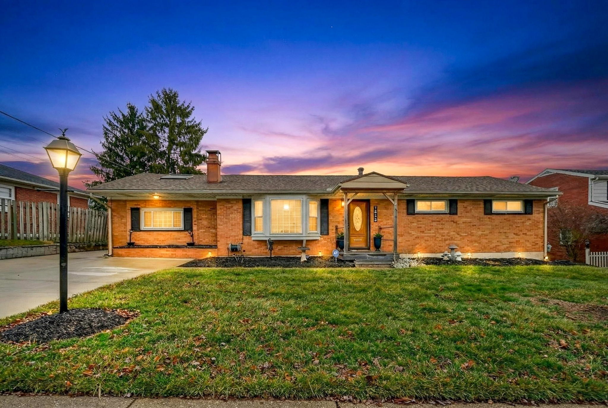 1046 Fruitland Rd Virtual Twilight