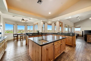 Kitchen (4)
