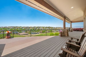 Deck (1)