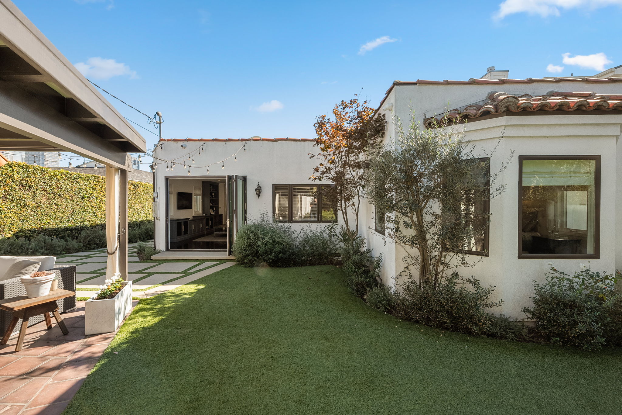 10465 Kinnard Avenue-37