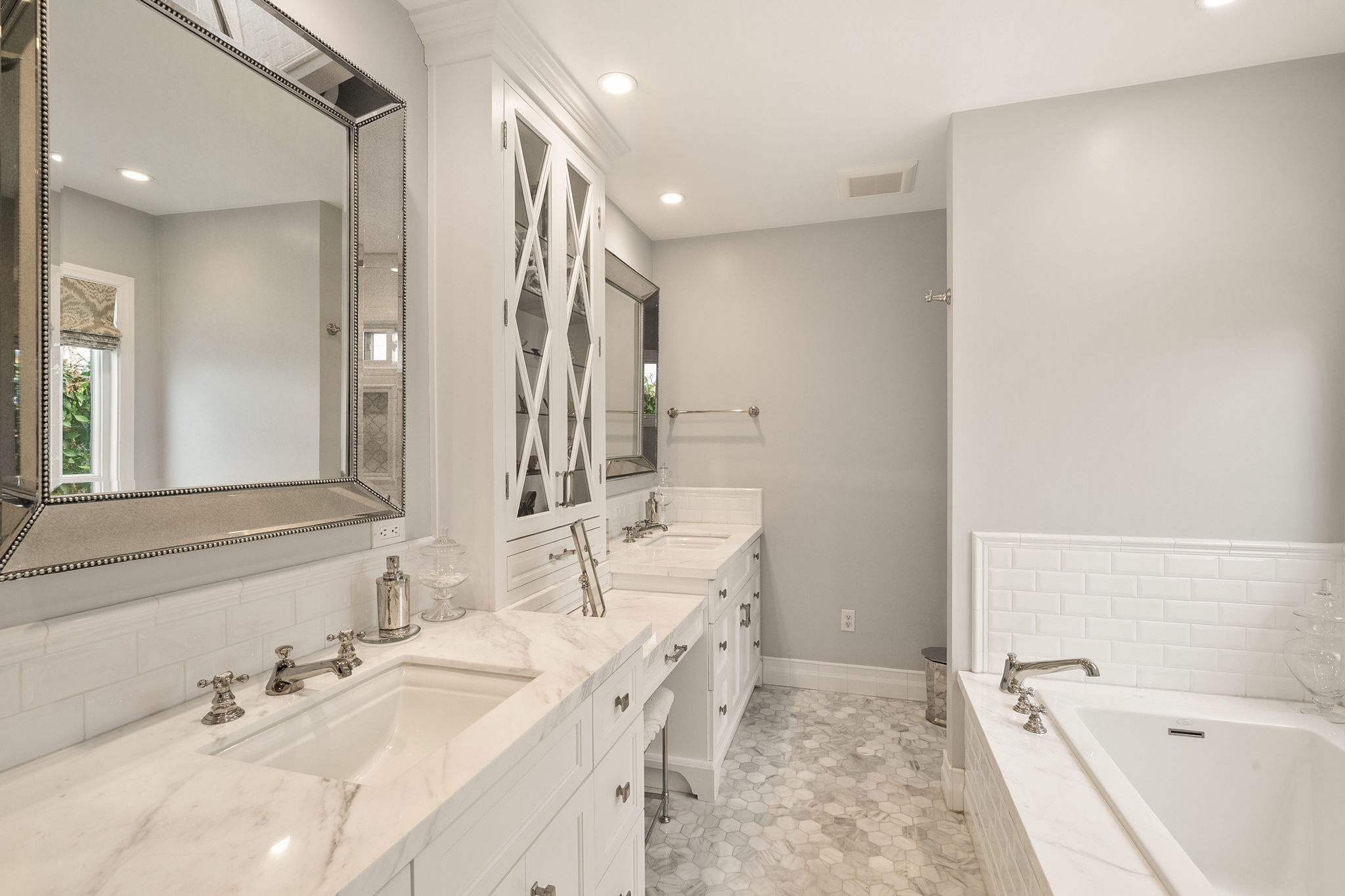 10465 Kinnard Avenue-47