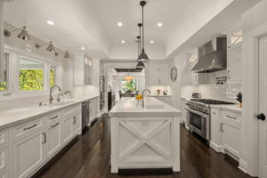 10465 Kinnard Avenue-25