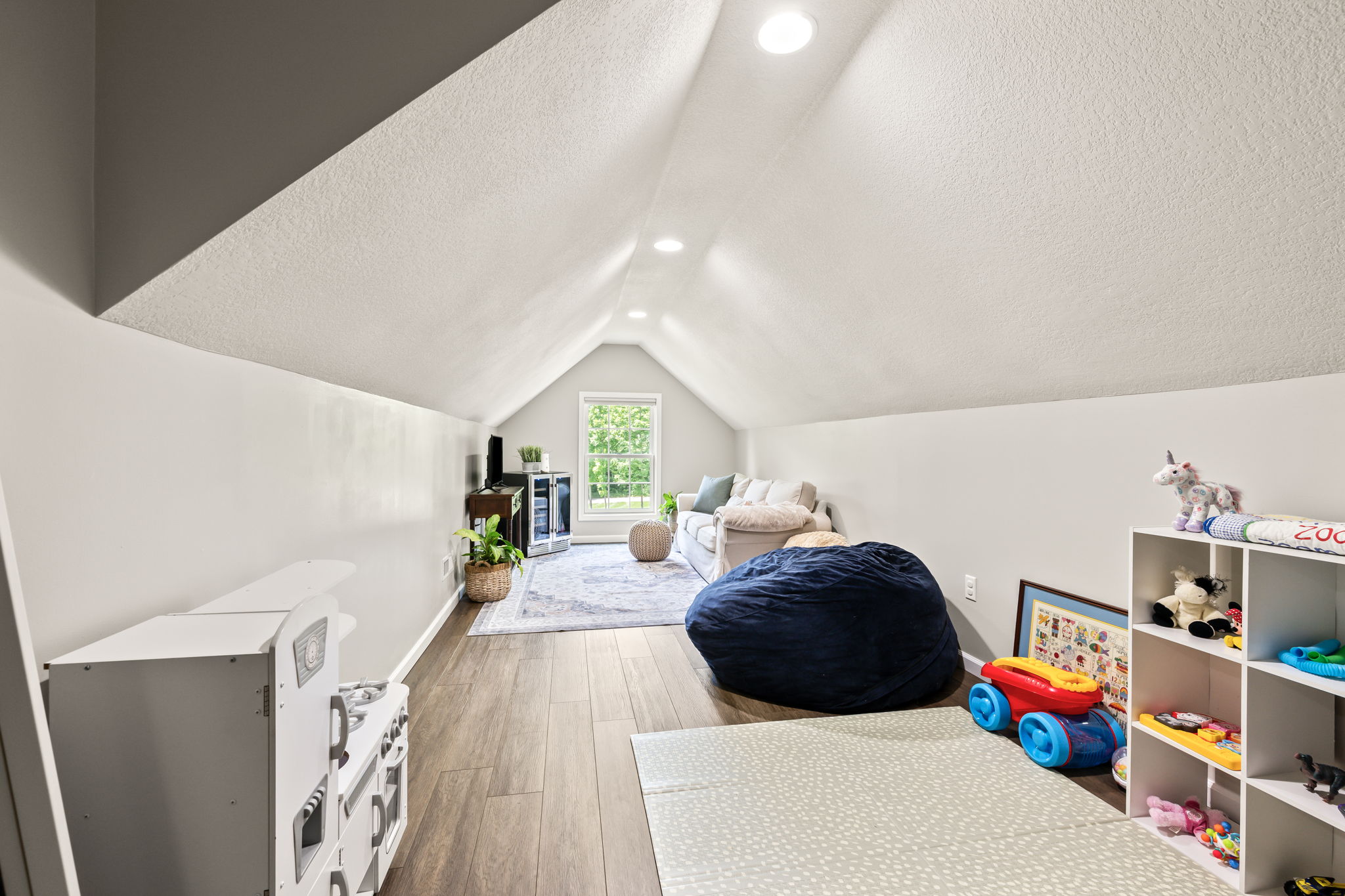  Photo 56