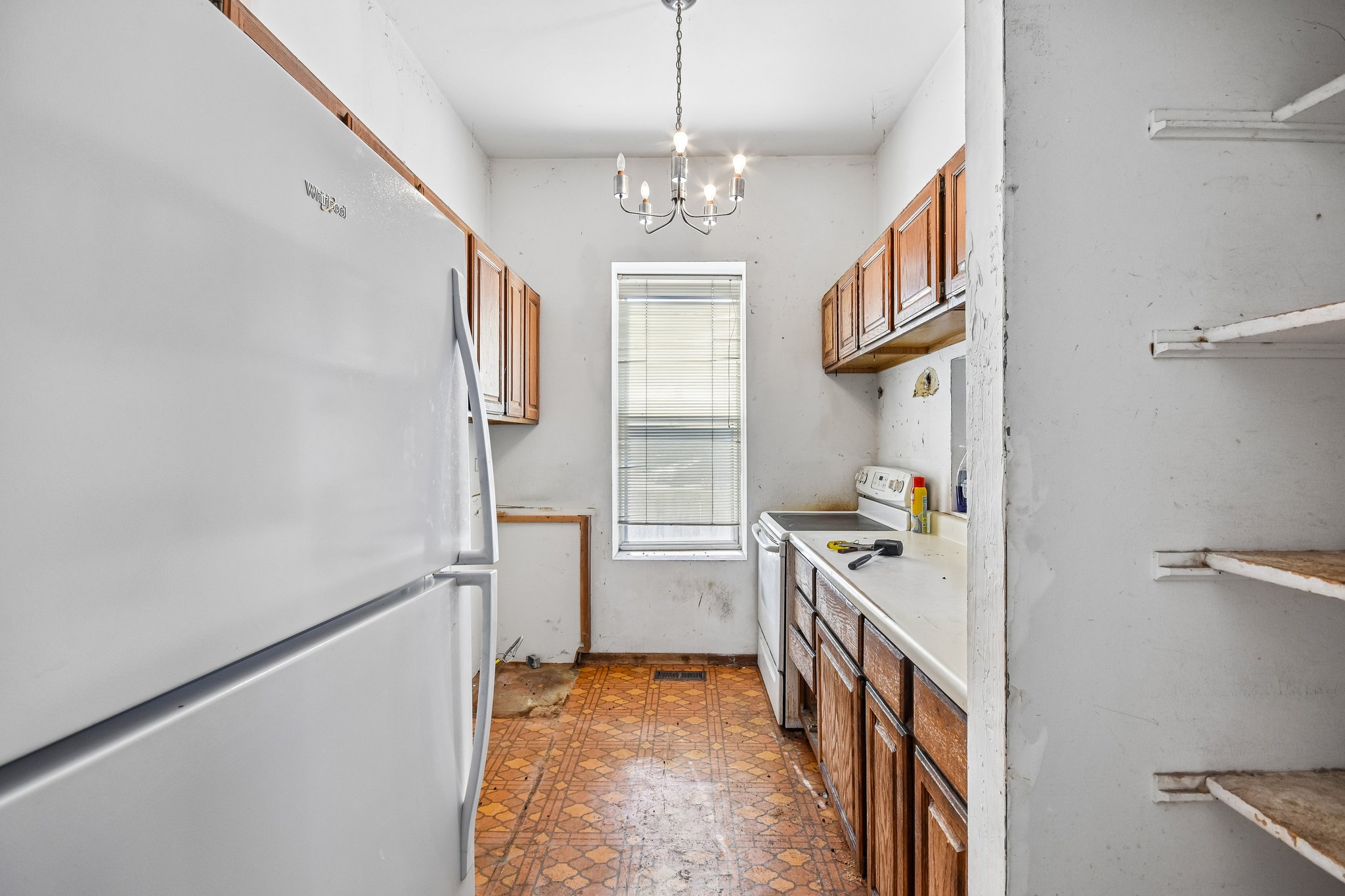 W Leland Ave 1W-S0506-012.jpg