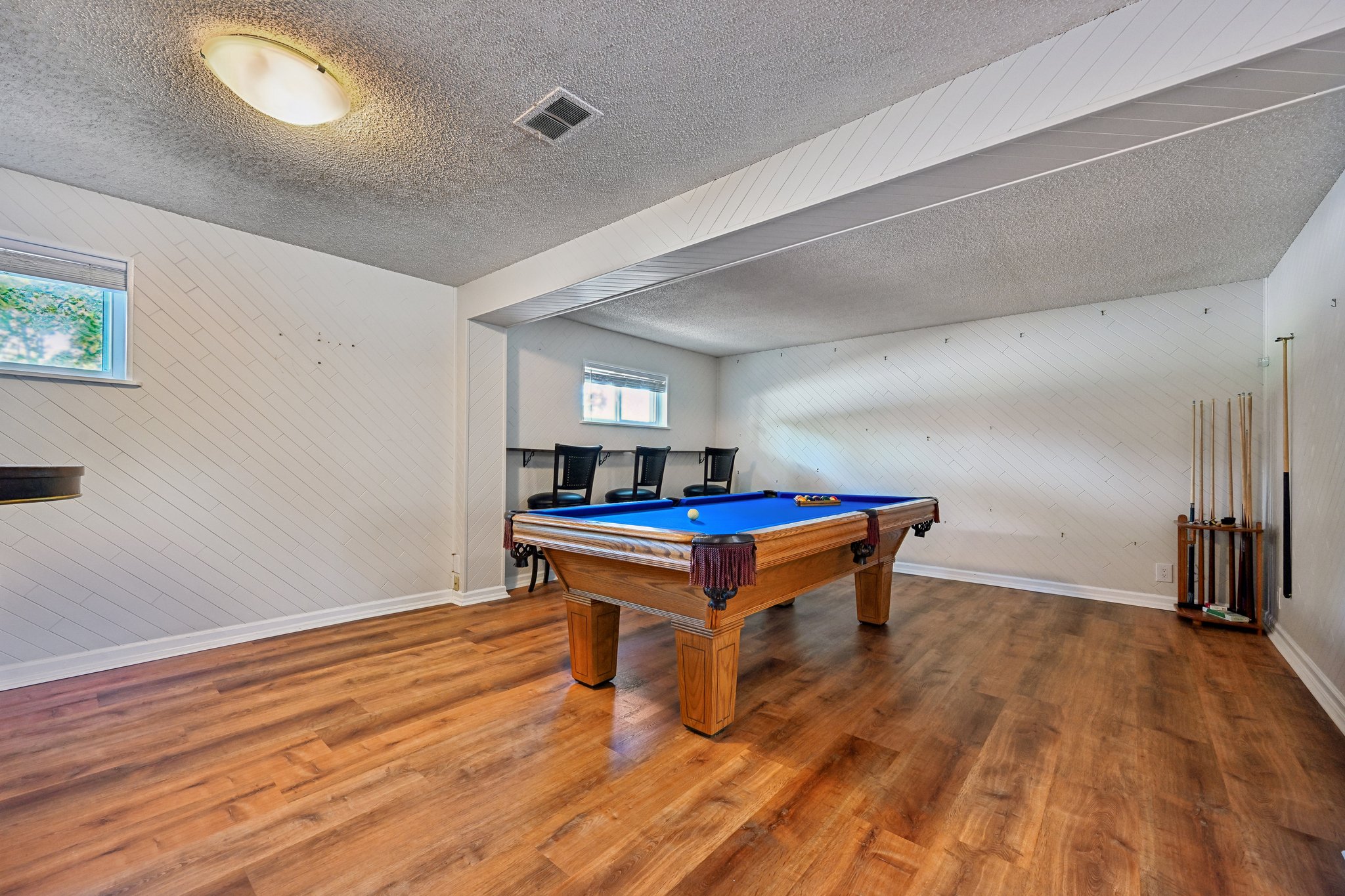 Livingston Dr-S2908-034.jpg