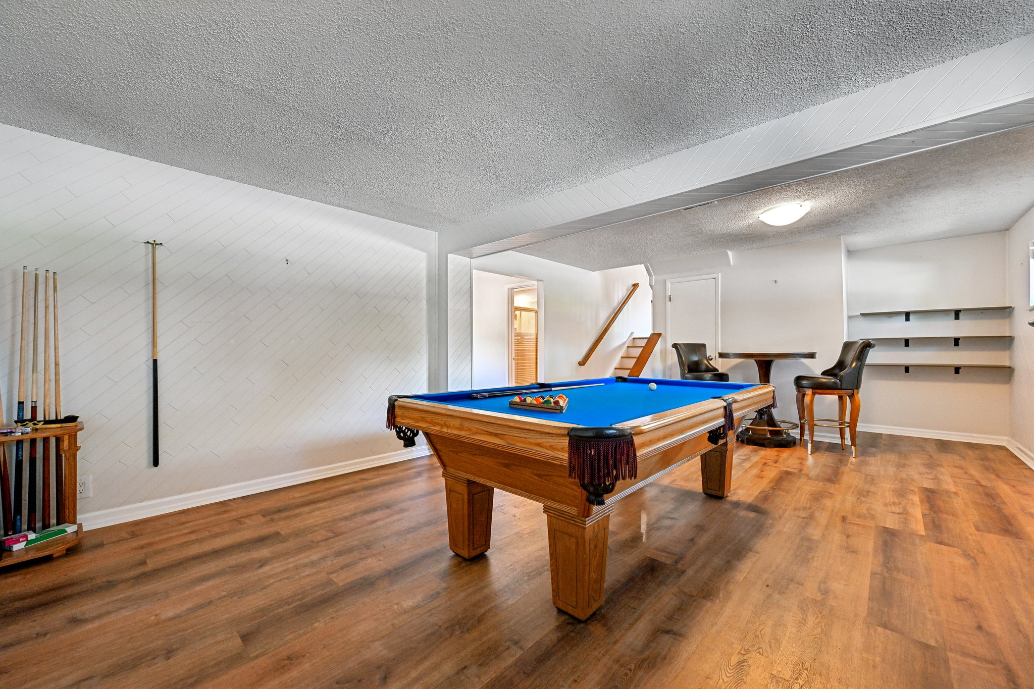 Livingston Dr-S2908-036.jpg