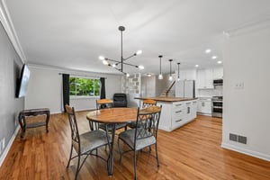 Livingston Dr-S2908-013.jpg