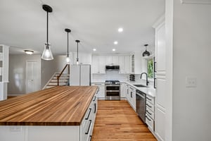 Livingston Dr-S2908-014.jpg