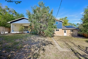 Livingston Dr-S2908-046.jpg