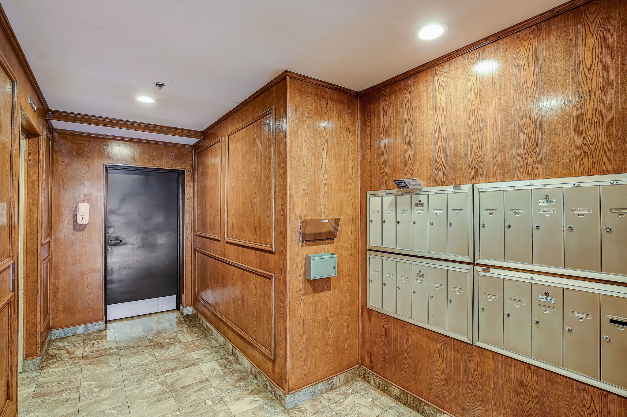 10475 Eastborne Ave 204, Los Angeles, CA 90024 Zillow Media Experts