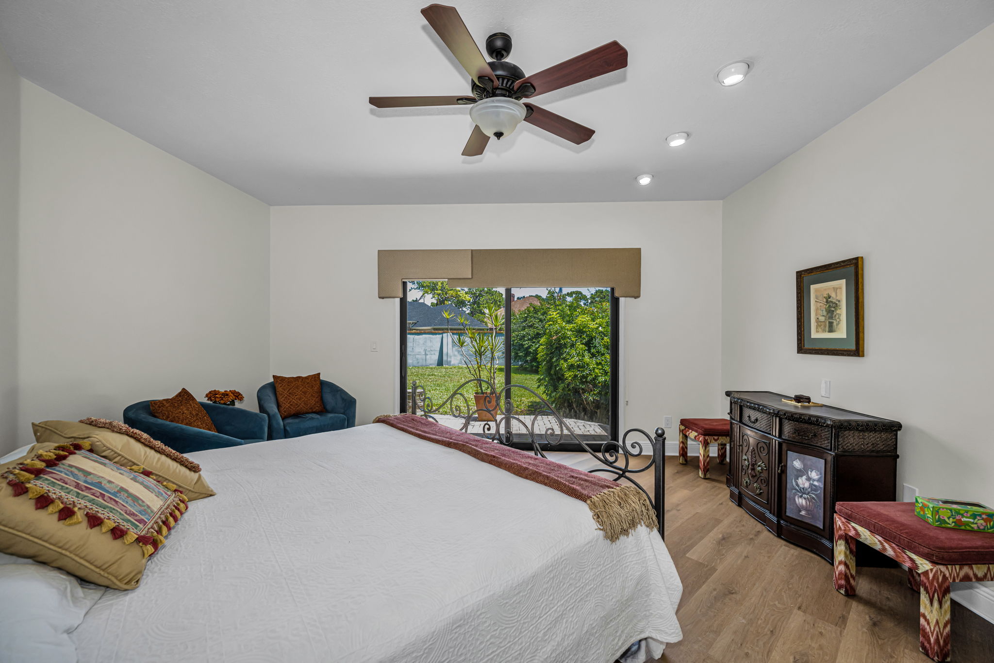 Primary Bedroom 1b