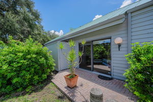 Side Patio 3