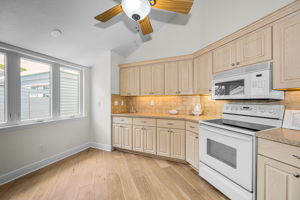 Kitchen 4